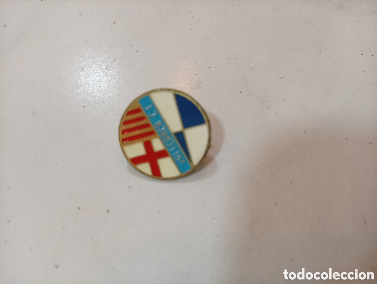 Pins de colecci&oacute;n: Pin imperdible futbol vallcarca
