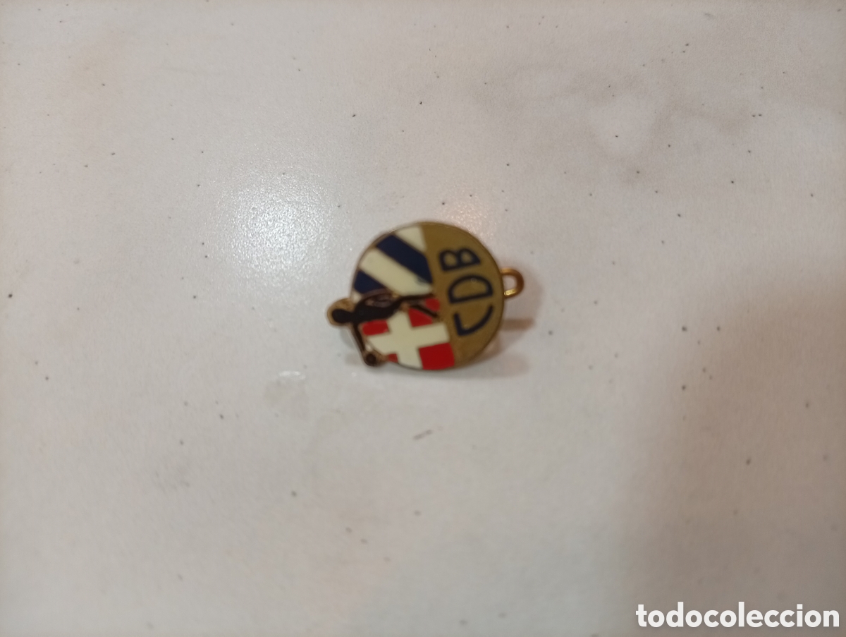 Pins de colecci&oacute;n: Pin imperdible futbol blanes
