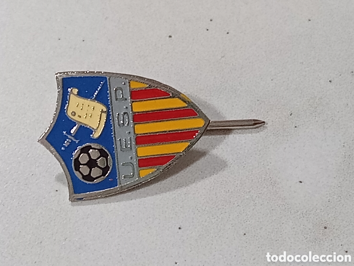 Pins de colecci&oacute;n: Pin imperdible futbol santa pau