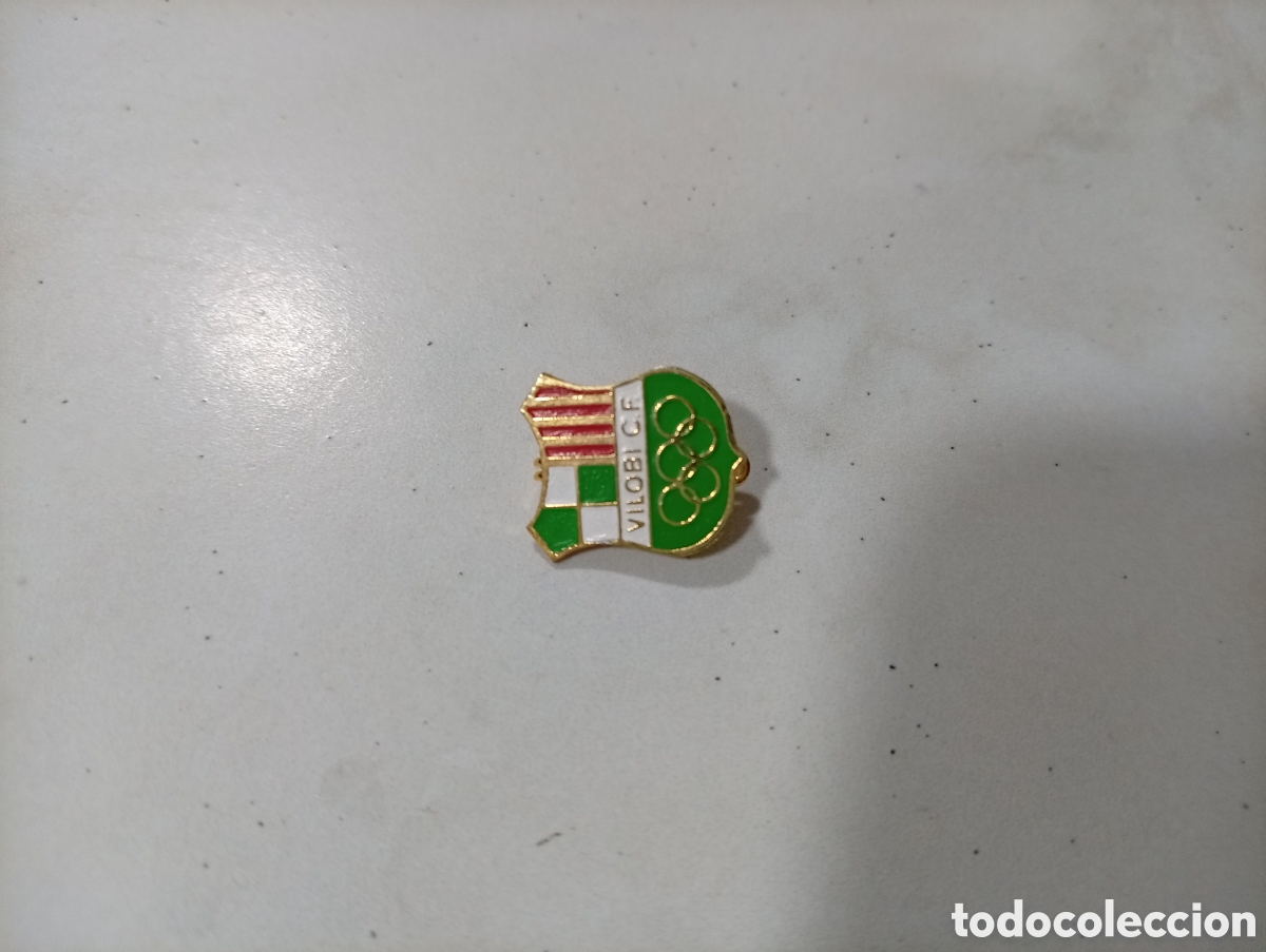 Pins de colecci&oacute;n: Pin imperdible futbol vilobi