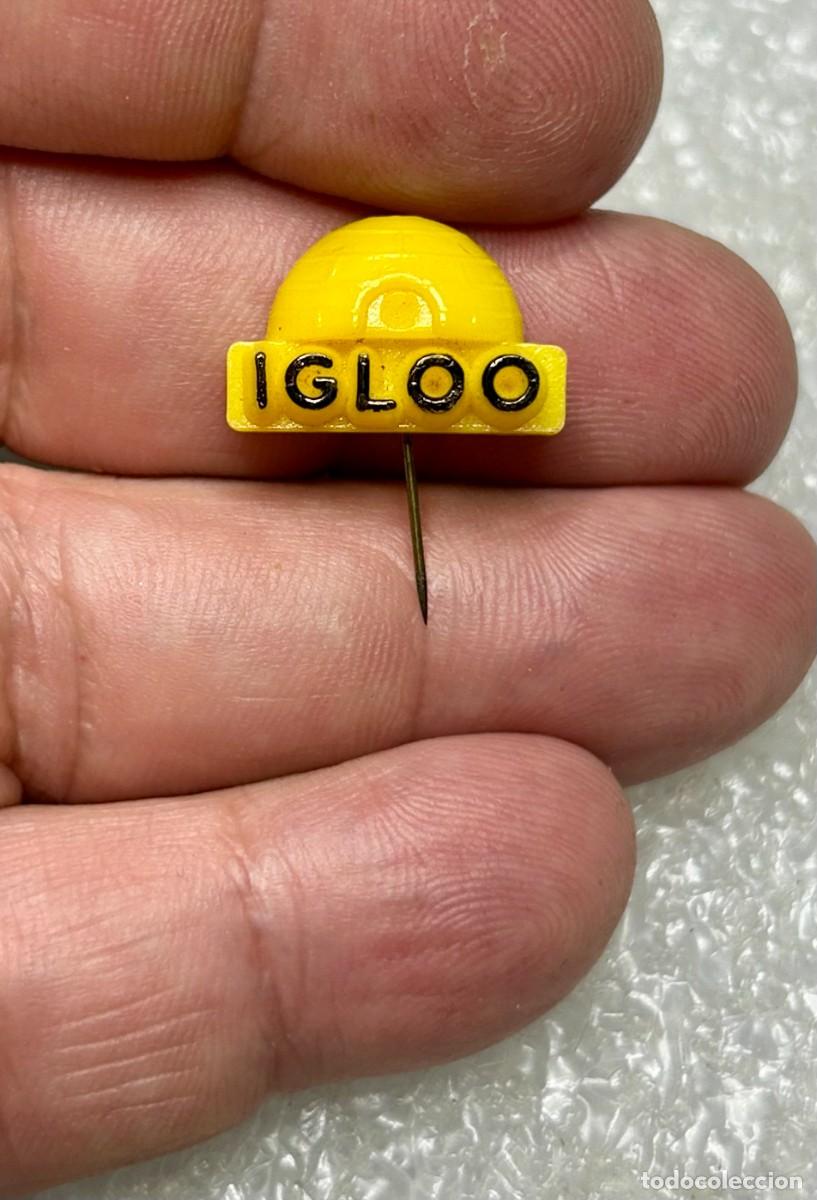Pins de colecci&oacute;n: 4046.Pin publicitario de aguja vintage con forma de igl&uacute; que lleva la palabra IGLOO