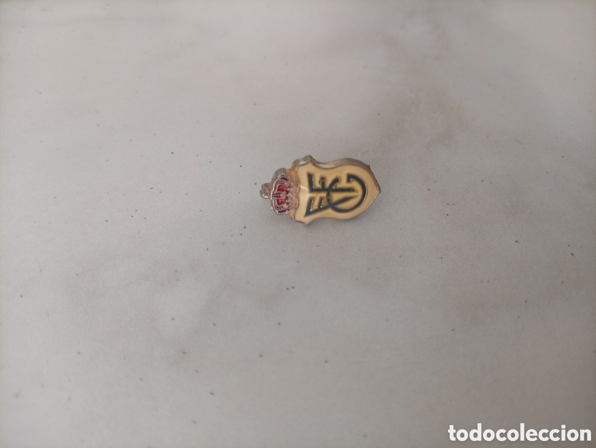 Pins de colecci&oacute;n: Pin imperdible futbol selecci&oacute;n guipuzcoana