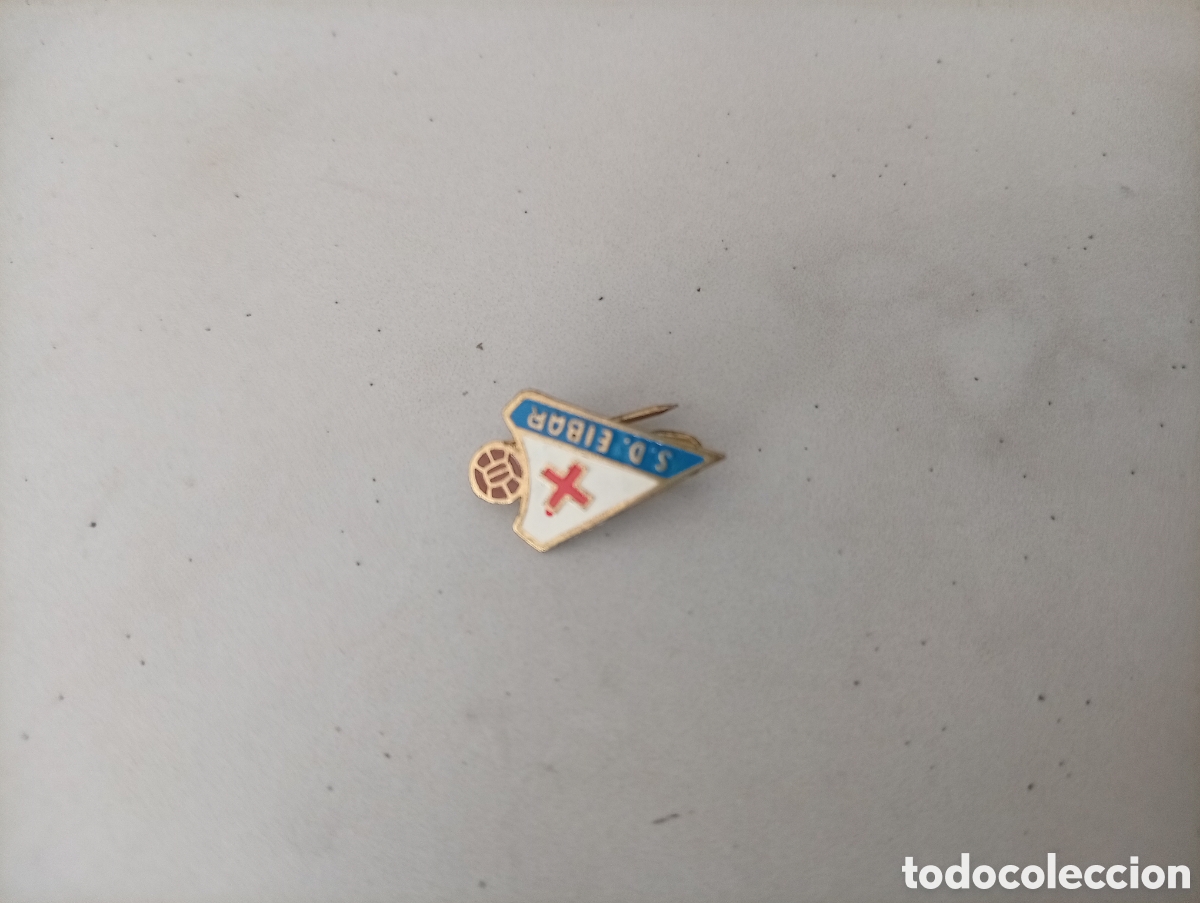 Pins de colecci&oacute;n: Pin imperdible futbol eibar