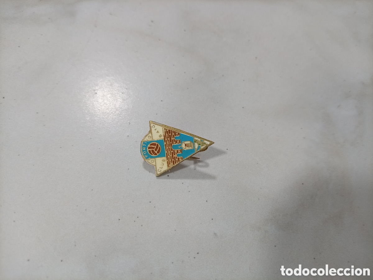 Pins de colecci&oacute;n: Pin imperdible futbol bayo