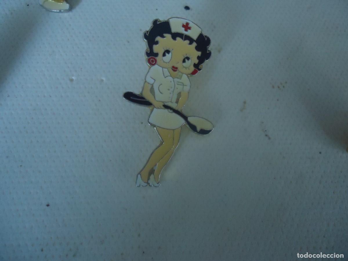 Pins de colecci&oacute;n: PIN FIGURA DE UNA ENFERMERA