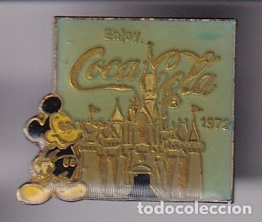 Collection pins: PIN DE DISNEY DE MICKEY MOUSE Y COCA-COLA (WALT DISNEY) TAMA&Ntilde;O 2,2cm x 2,6cm