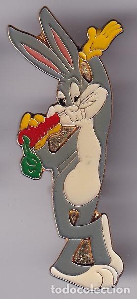 Sammlung von Pins: INSIGNIA IMPERDIBLE DE BUGS BUNNY DE WARNER BROS TAMA&Ntilde;O 5cm x 2cm
