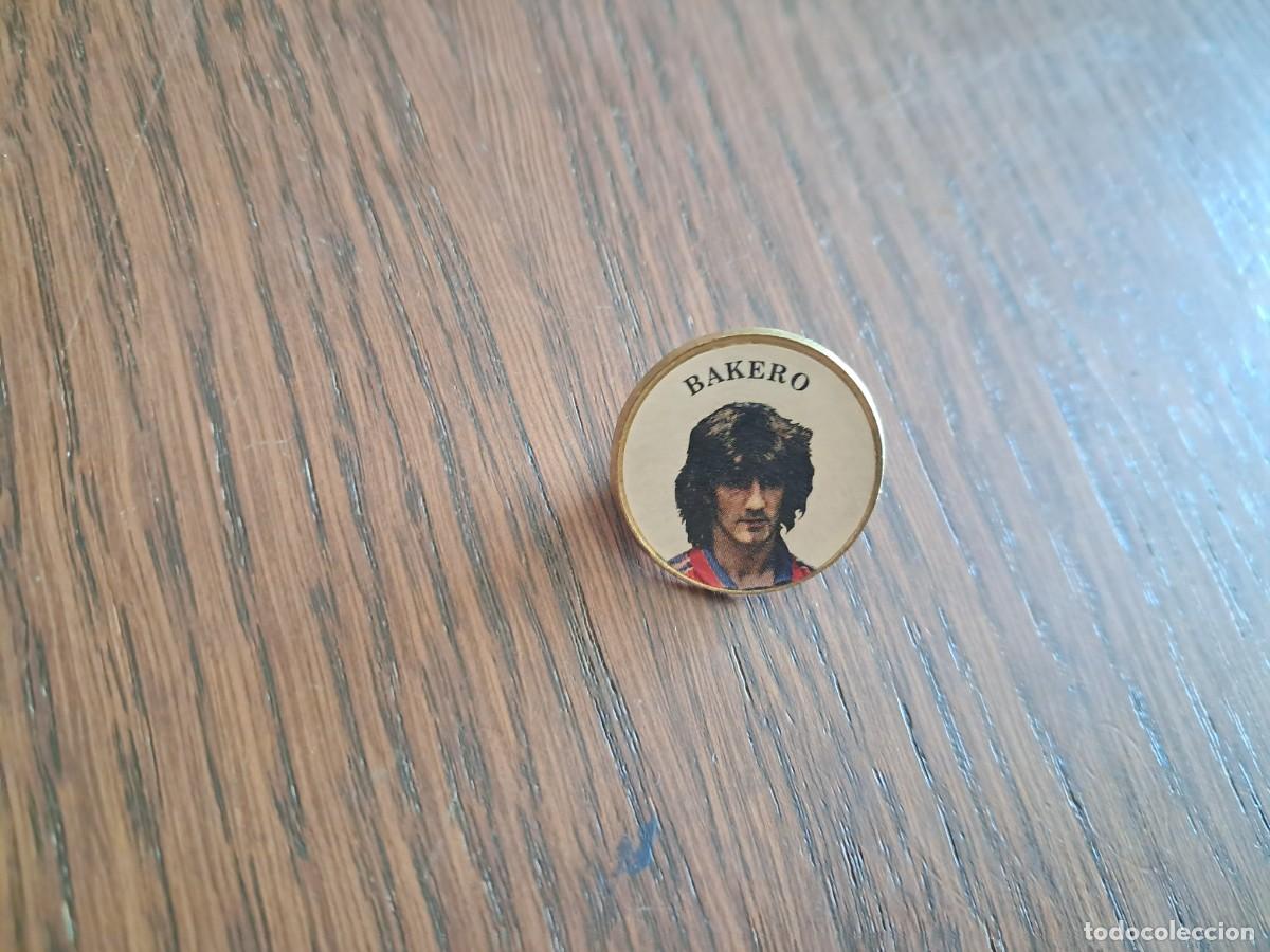 Pins de colecci&oacute;n: pin de futbol, Bakero, F.C. Barcelona.