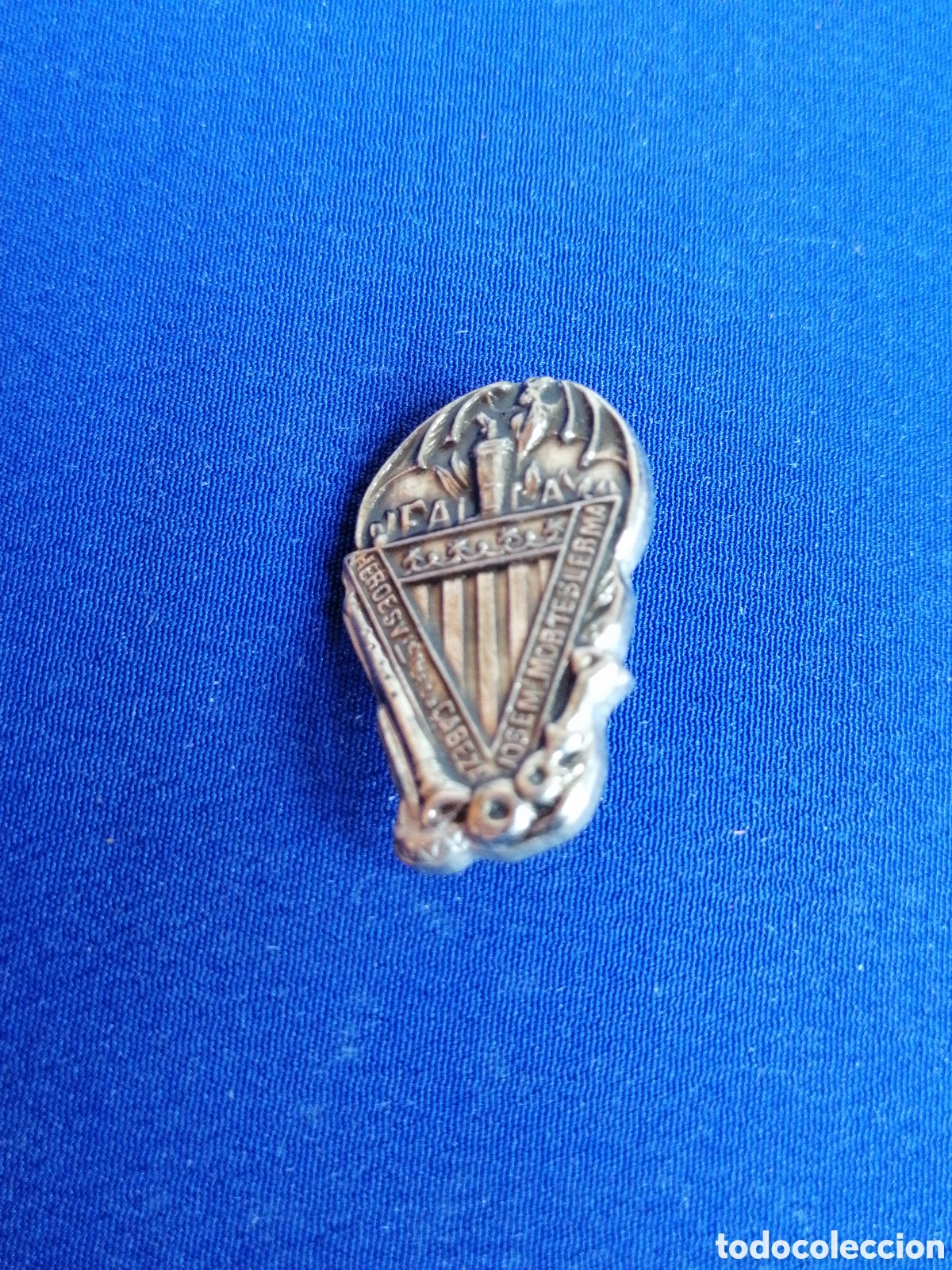 Pins de colecci&oacute;n: VIRGEN DE LA CABEZA N&Uacute;MERO 282 INSIGNA DE ALFILER COLOR PLATEADO