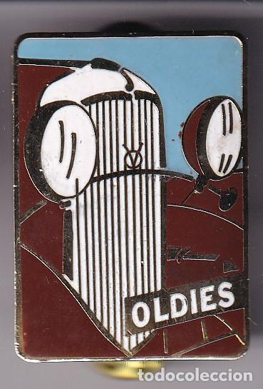 Sammlung von Pins: PIN ESMALTADO DE UN COCHE OLDIES DE TAMA&Ntilde;O 4cm x 2,8cm (CAR)