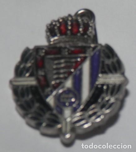 Pins de colecci&oacute;n: ANTIGUO PIN DE ALFILER DEL REAL VALLADOLID CLUB DE FUTBOL
