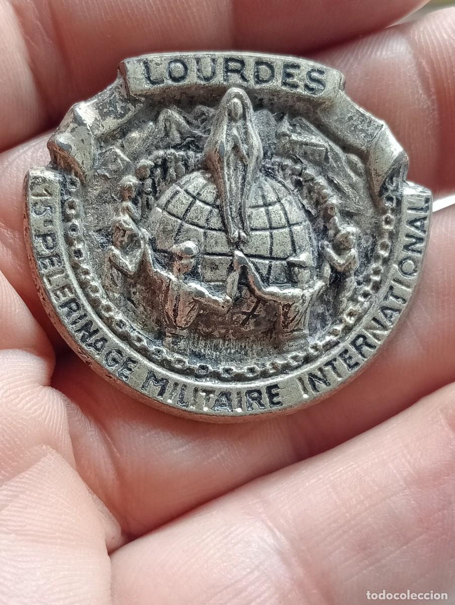 Pins de colecci&oacute;n: INSIGNIA 16 PELERINAGE MILITAIRE INTERNATIONAL PEREGRINACI&Oacute;N LOURDES PINS ALFILER RELIGIOSO MILITAR