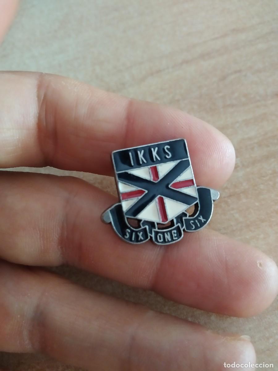 Pins de colecci&oacute;n: PIN IKKS SIX ONE SIX MARCA DE ROPA