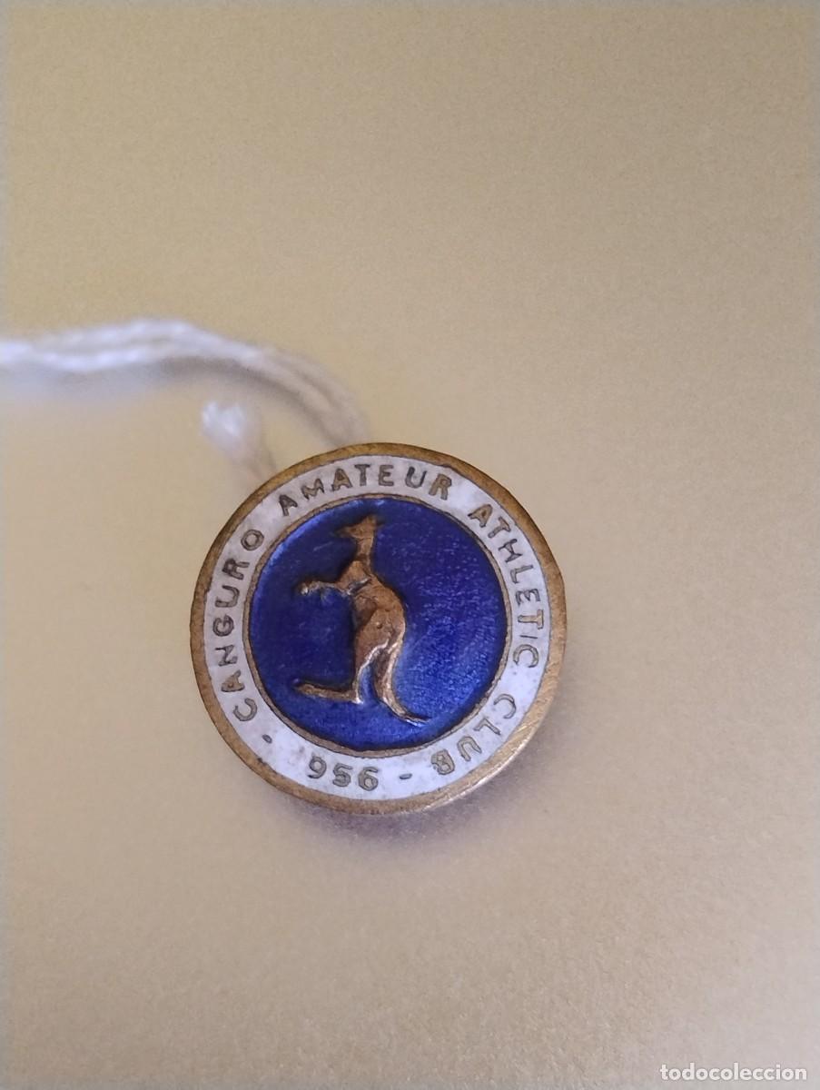 Pins de colecci&oacute;n: INSIGNIA Antigua de ojal, esmalte Canguro, amater Ahtletic