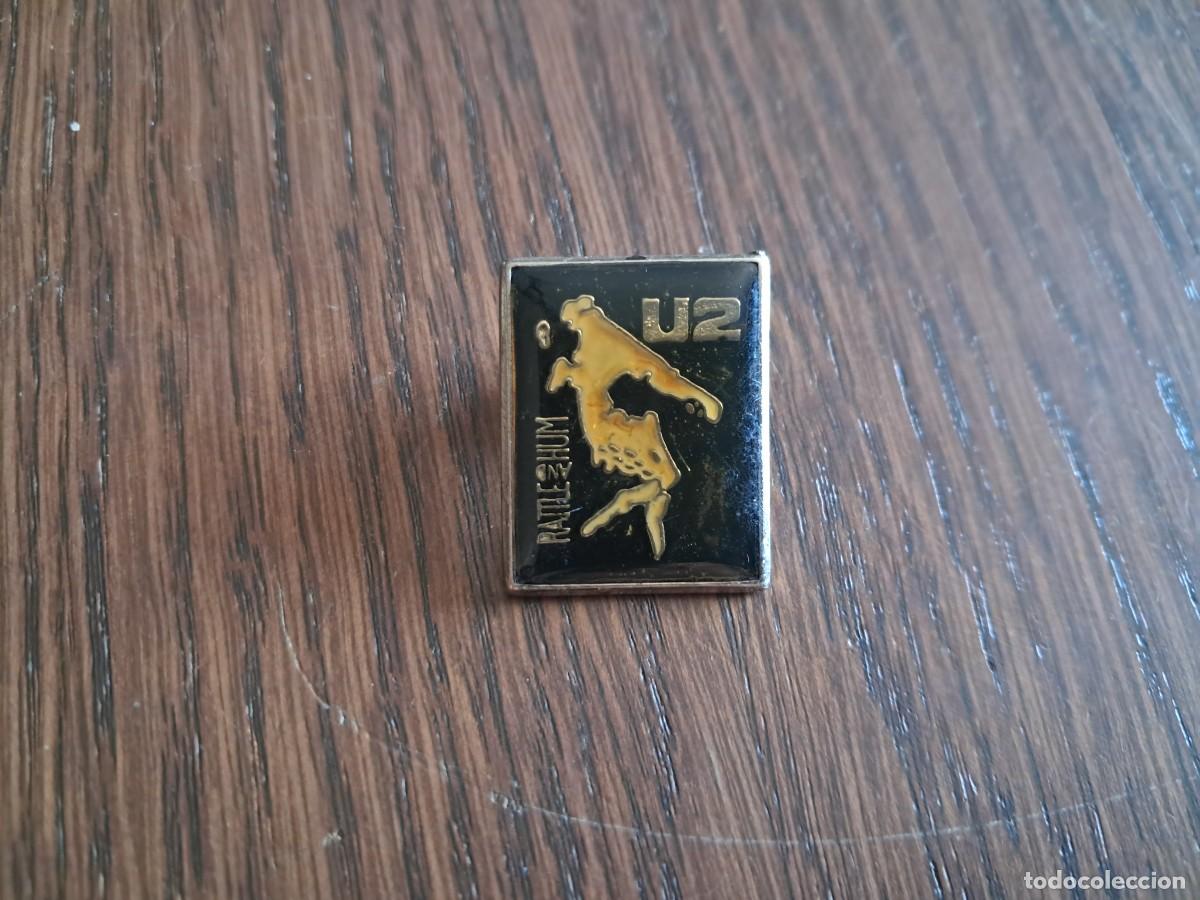 Collection pins: PIN GRUPO DE M&Uacute;SICA POP ROCK U2 DEL DISCO RATTLE AND HUM
