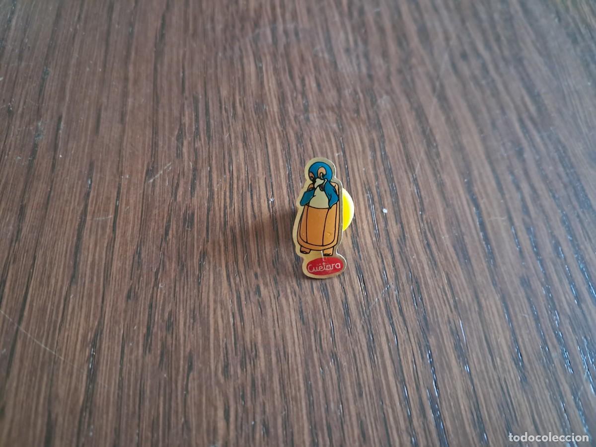 Collection pins: pin de galletas cu&eacute;tara, dibujos animados.