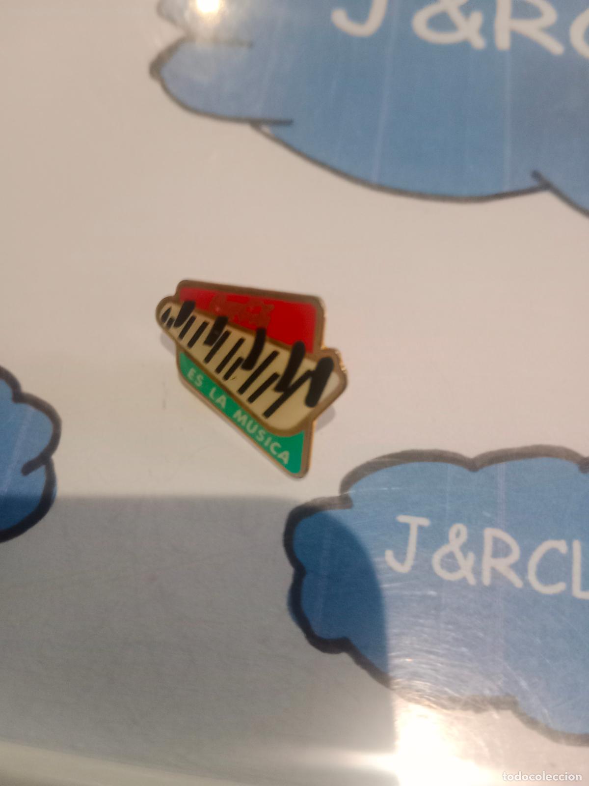 Pins de colecci&oacute;n: pin cocacola antiguo