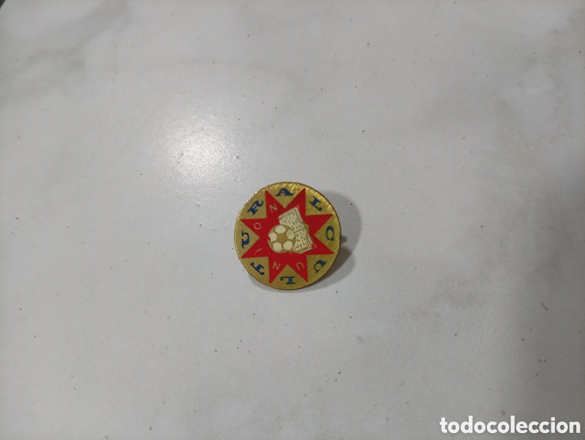 Pins de colecci&oacute;n: Pin imperdible futbol uni&oacute;n cultural la estrella