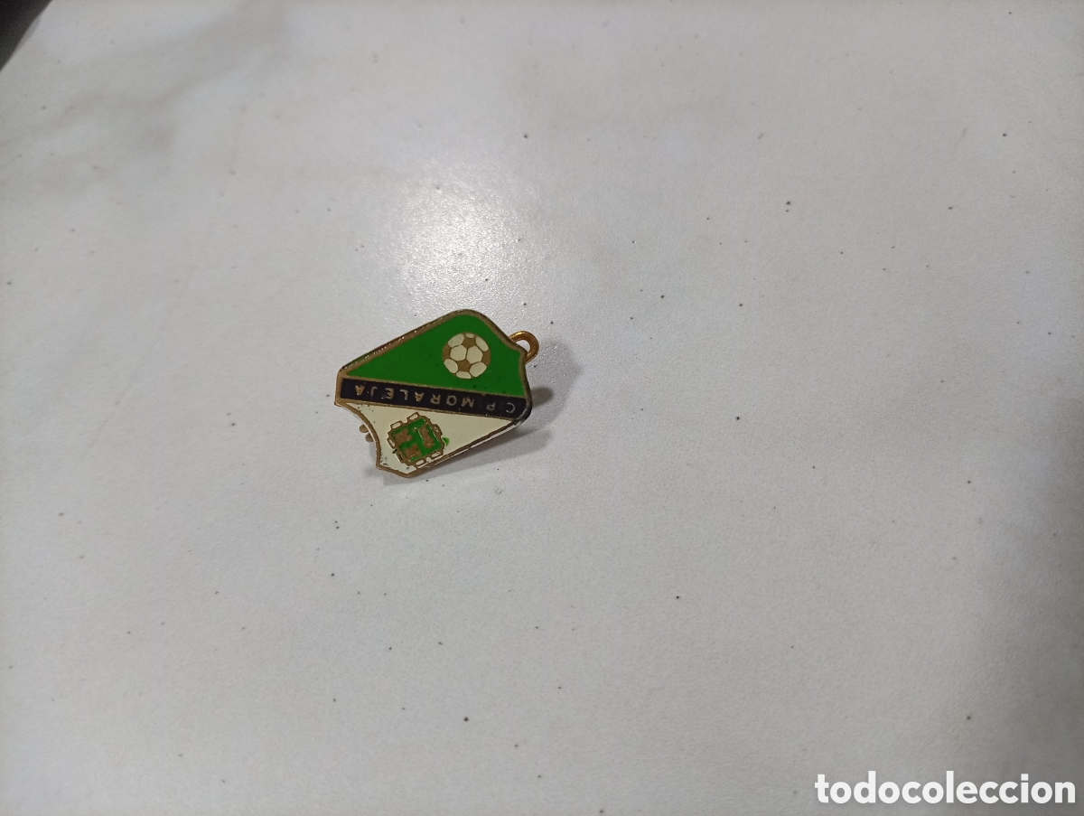 Pins de colecci&oacute;n: Pin imperdible futbol moraleja