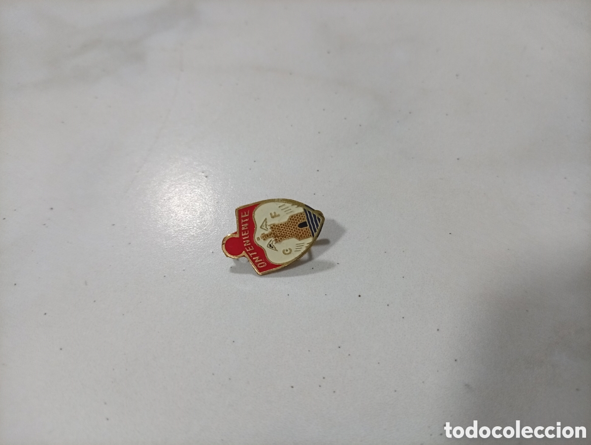 Pins de colecci&oacute;n: Pin imperdible futbol onteniente