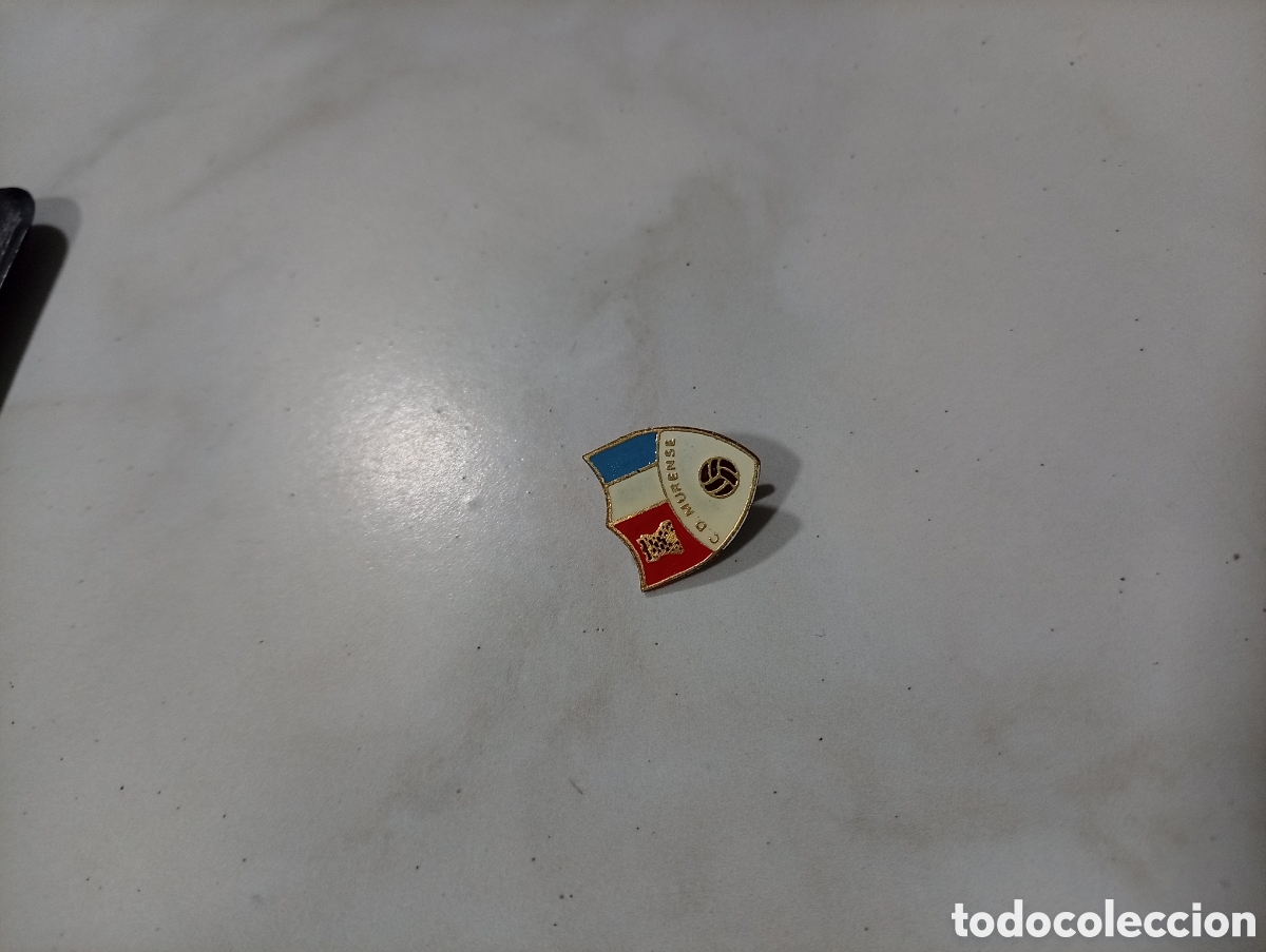 Pins de colecci&oacute;n: Pin imperdible futbol murense