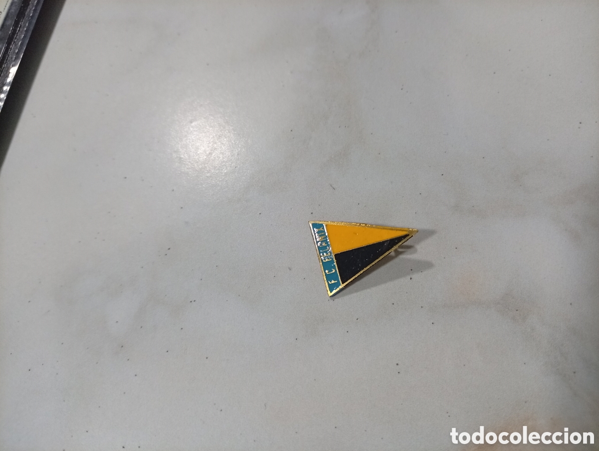 Pins de colecci&oacute;n: Pin imperdible futbol felanix