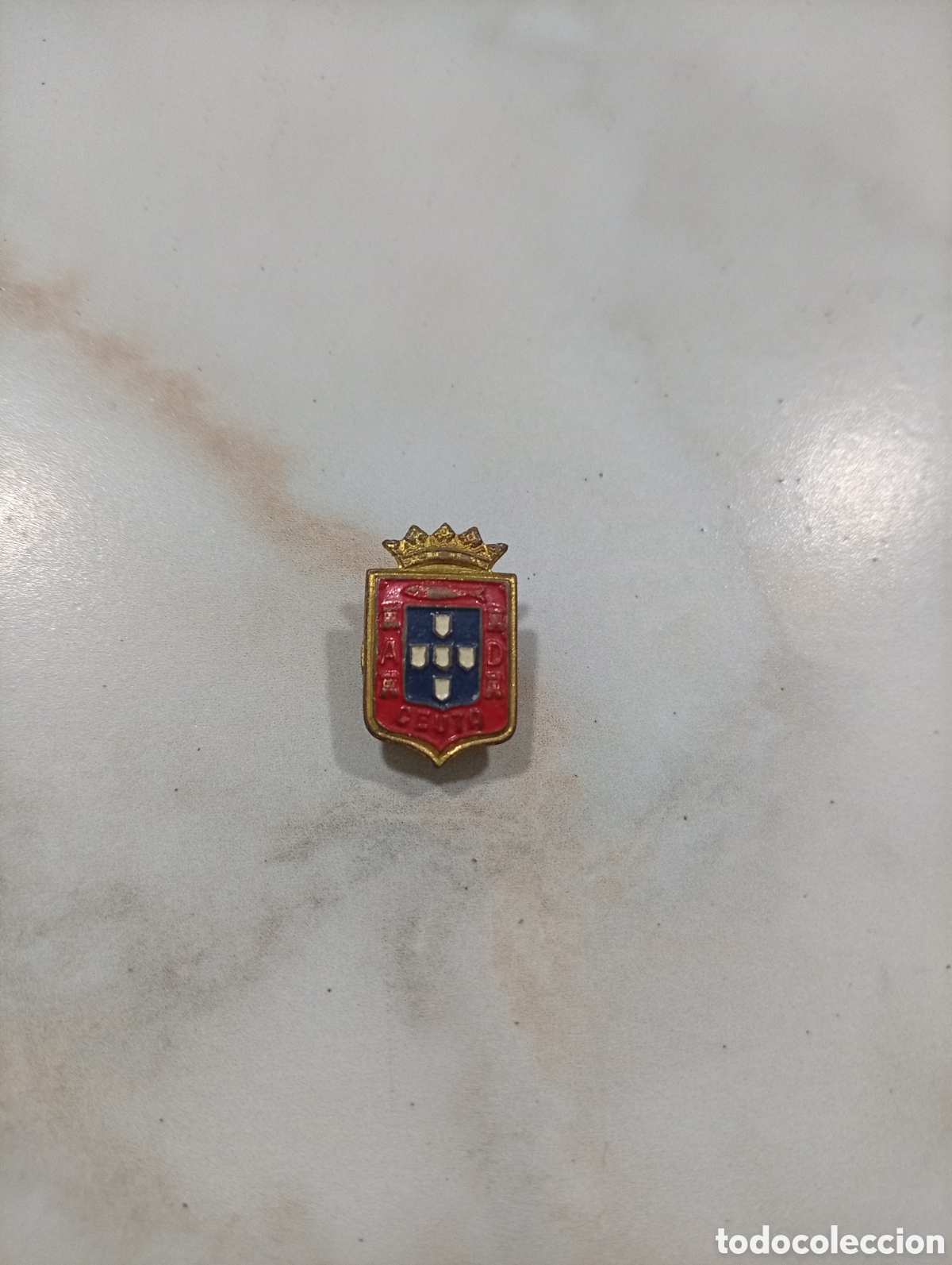 Pins de colecci&oacute;n: Pin ojal futbol ceuta