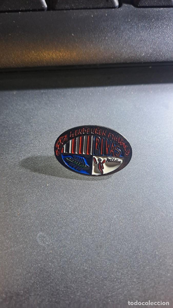 Pins de colecci&oacute;n: PIN PE&Ntilde;A MENDEUREN RIVAS DE SESTAO ATHLETIC CLUB DE BILBAO FUNDADO EN 1996