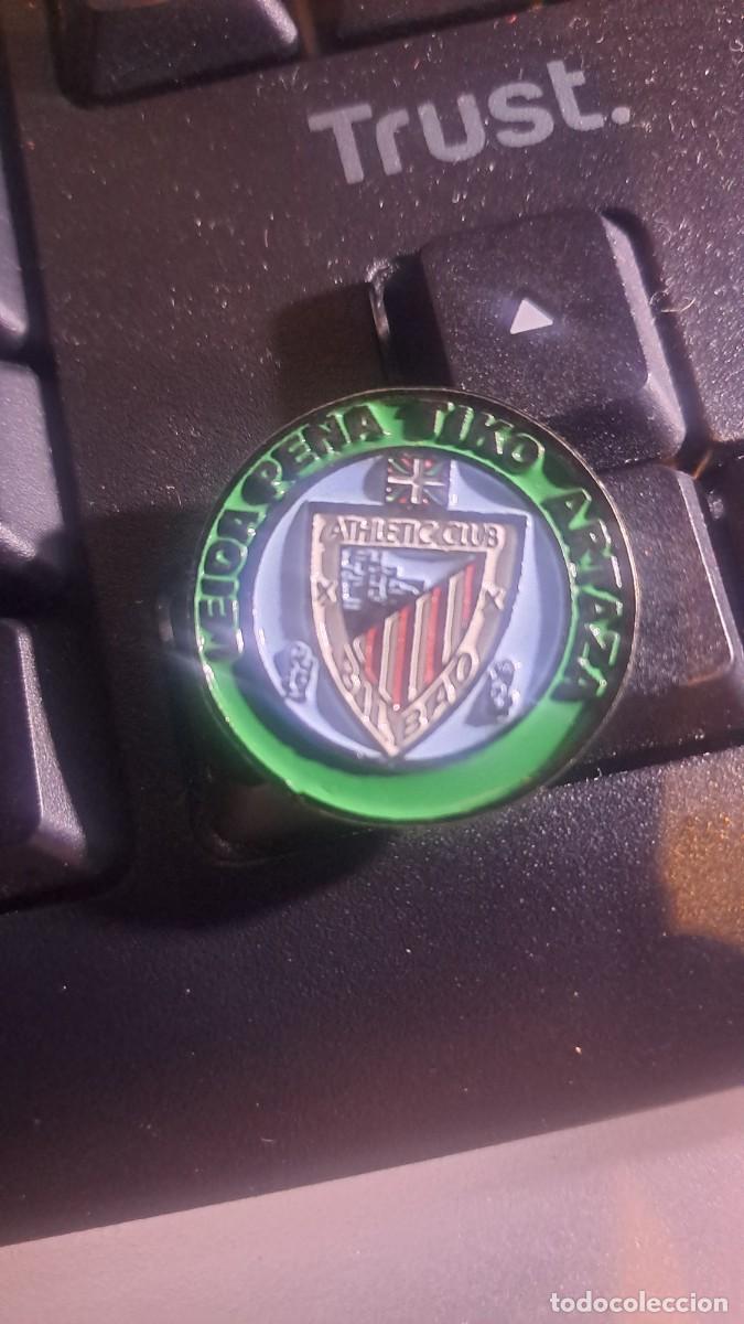Pins de colecci&oacute;n: PIN PE&Ntilde;A TIKO ARTAZA DE LEIOA ATHLETIC CLUB DE BILBAO FUNDADO EN 2002