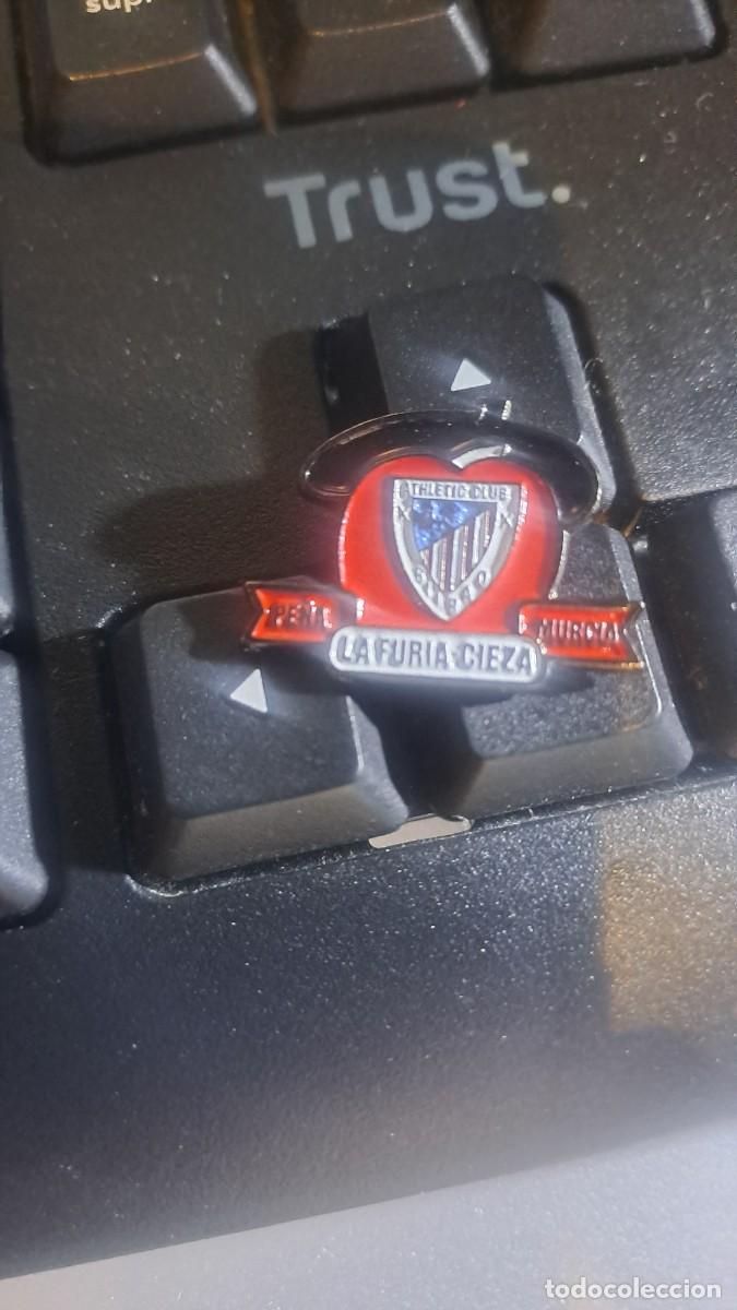 Pins de colecci&oacute;n: PIN PE&Ntilde;A LA FURIA CIEZA ATHLETIC CLUB DE BILBAO FUNDADO EN 1955