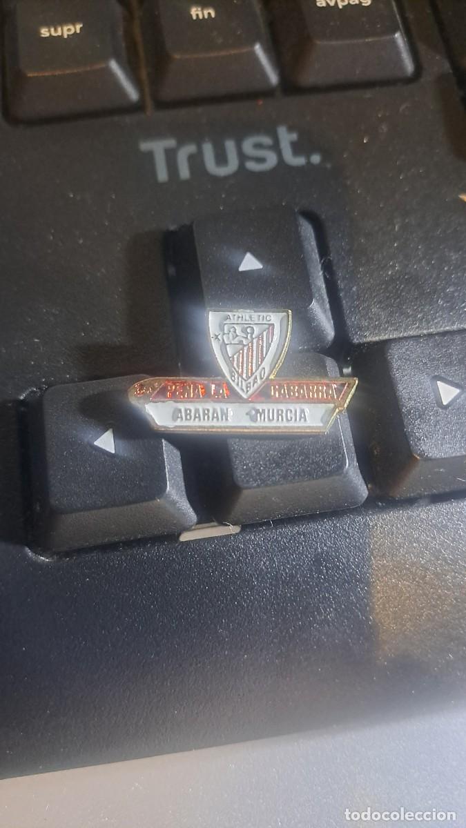 Pins de colecci&oacute;n: PIN PE&Ntilde;A ATHLETIC LA GABARRA ABARAN ATHLETIC CLUB DE BILBAO FUNDADO EN 1998