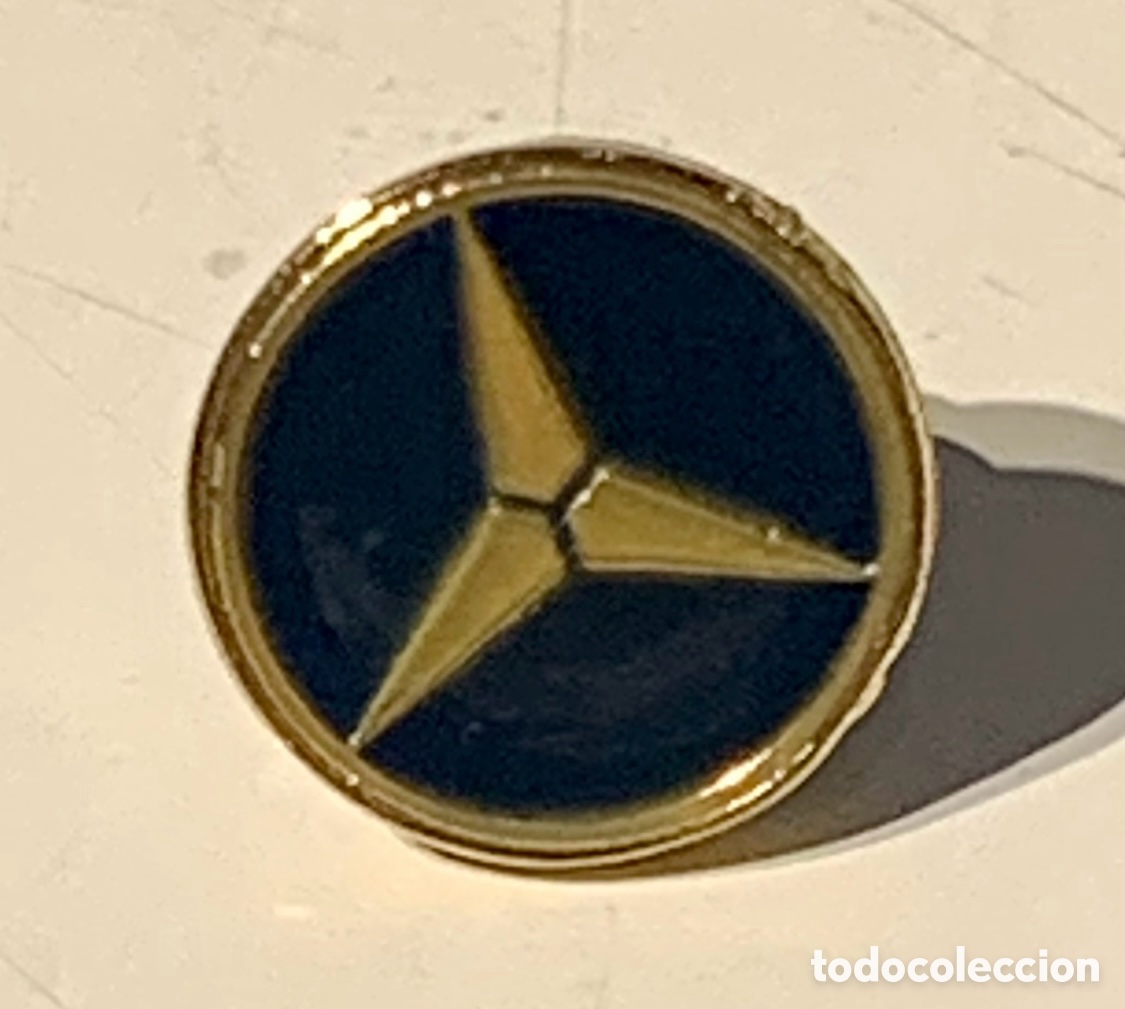Pins de colecci&oacute;n: Pin. Insignia de Veh&iacute;culos MERCEDES.