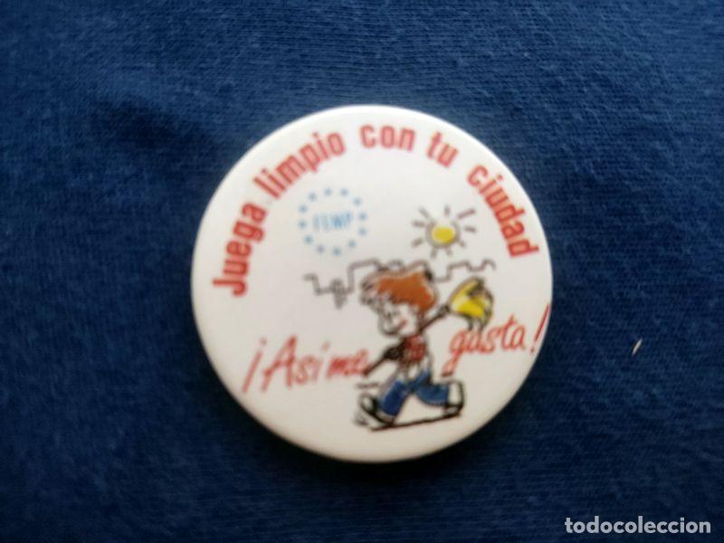 Collection pins: CHAPA AGUJA MEDIA JUEGA LIMPIO CON TU CIUDAD ASI ME GUSTA A&Ntilde;OS 80