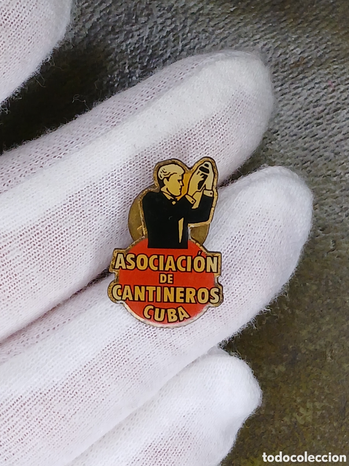 Pins de colecci&oacute;n: L199Pi13. Cuba pin Asociaci&oacute;n de cantineroamd de Cuba