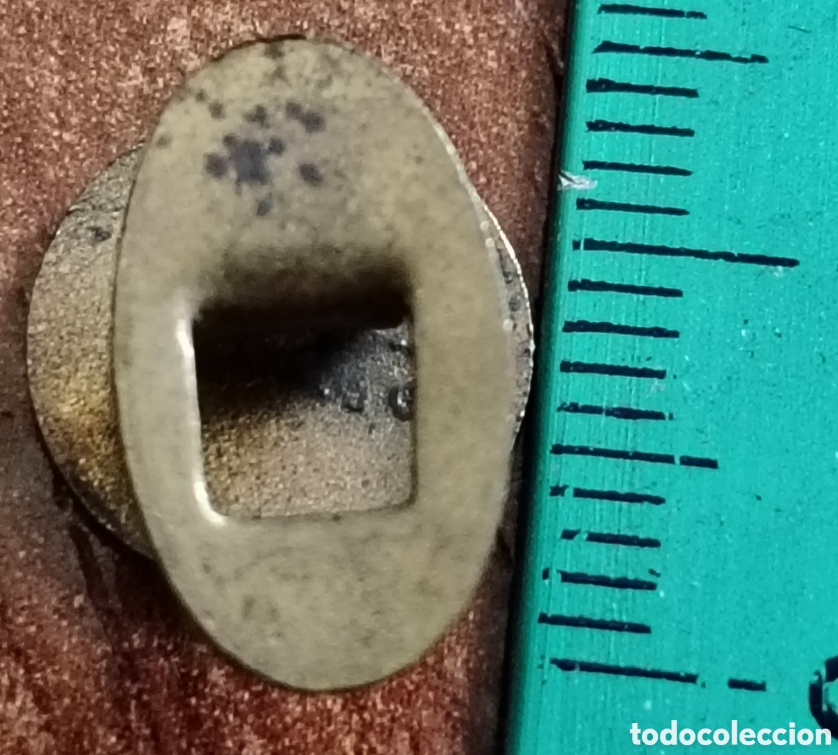Pins de colecci&oacute;n: Insignia antigua de Neum&aacute;ticos - Foto 4