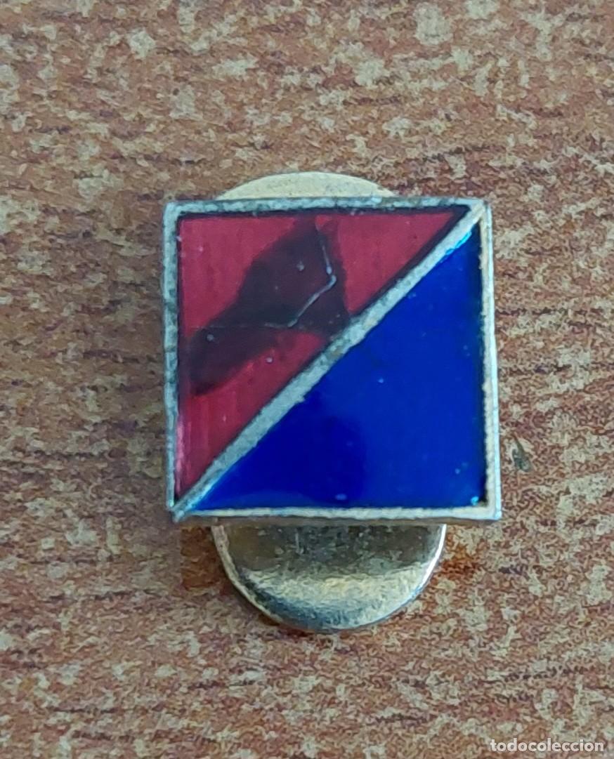 Pins de colecci&oacute;n: Insignia ojal Fuerza Nueva