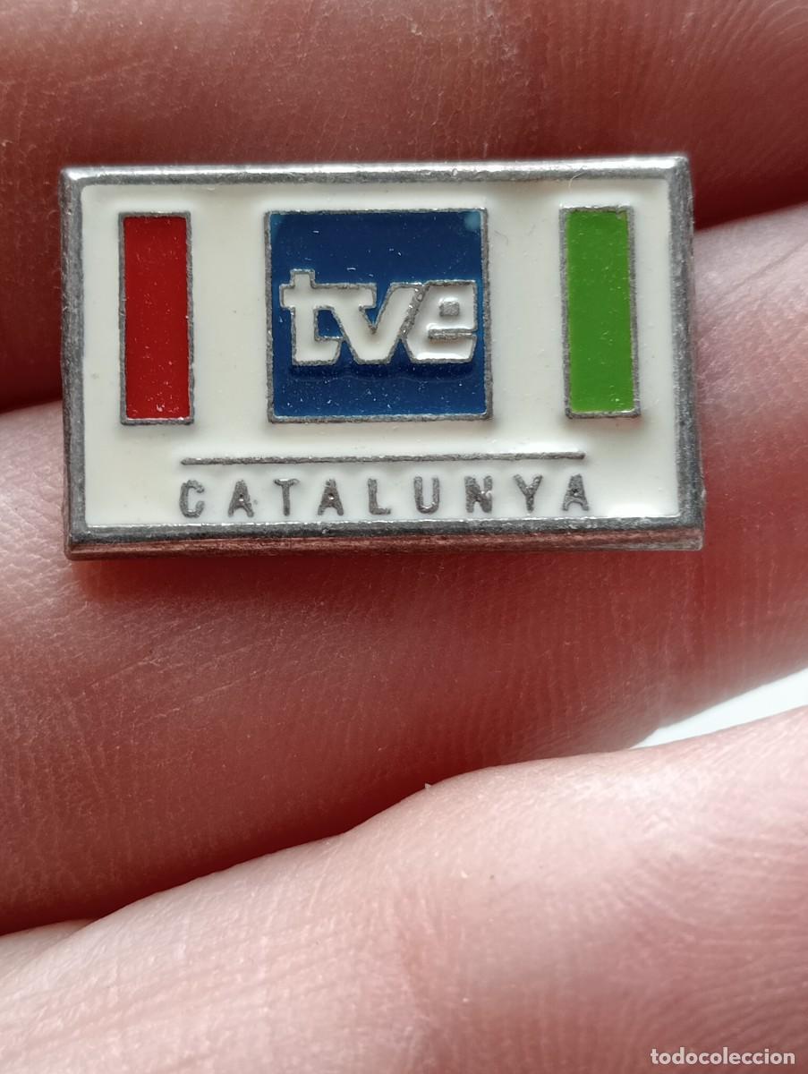 Pins de colecci&oacute;n: PINS TELEVISI&Oacute;N ESPA&Ntilde;OLA CATALUNYA TVE TEMA RADIO AUDIOVISUALES PERIODISMO INSIGNIA PINES