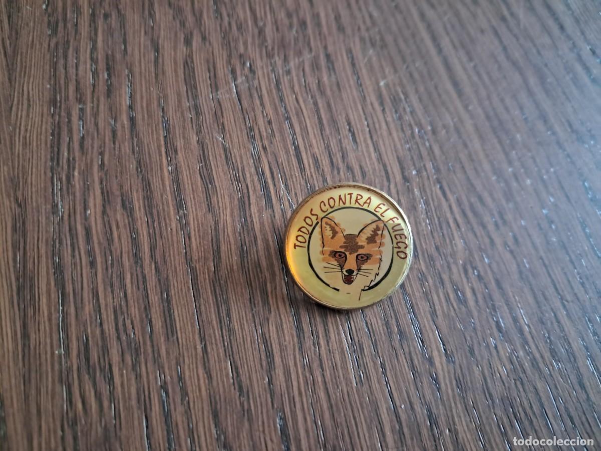 Pins de colecci&oacute;n: pin de publicidad, todos contra el fuego.