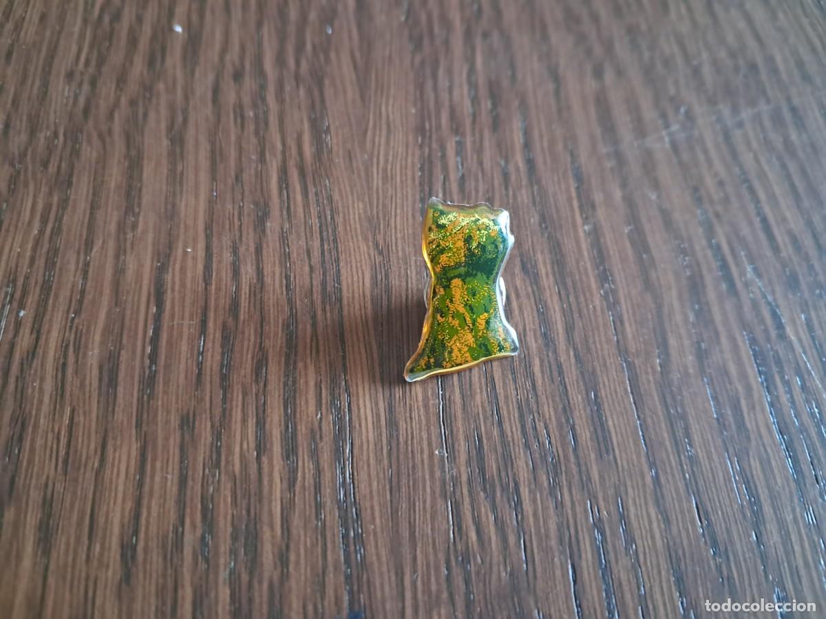 Pins de colecci&oacute;n: pin de publicidad, Puppy, escultura floral en forma de perro, museo Guggenheim, Bilbao.