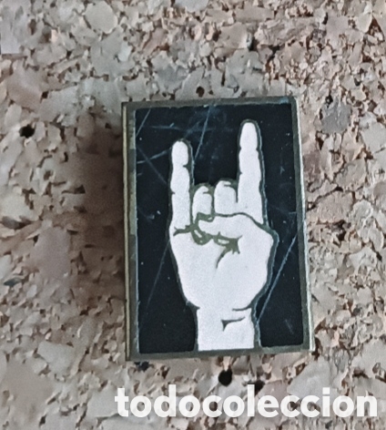 Pins de colecci&oacute;n: PIN AGUJA MANO GESTO ROCKERO
