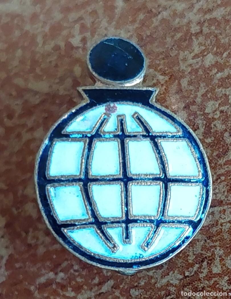 Pins de colecci&oacute;n: Emblema aguja Caja de ahorros