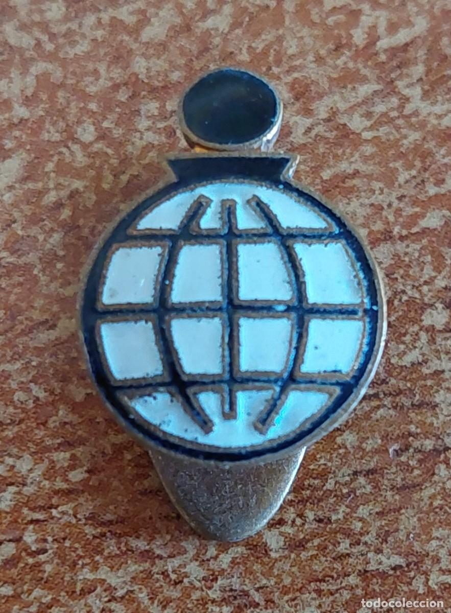 Pins de colecci&oacute;n: Emblema ojal Caja de ahorros