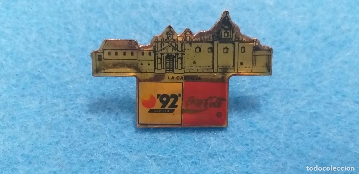 Pins de colecci&oacute;n: PIN EXPOSICI&Oacute;N UNIVERSAL DE SEVILLA. 1992. PROMOCI&Oacute;N COCA COLA. LA CARTUJA.