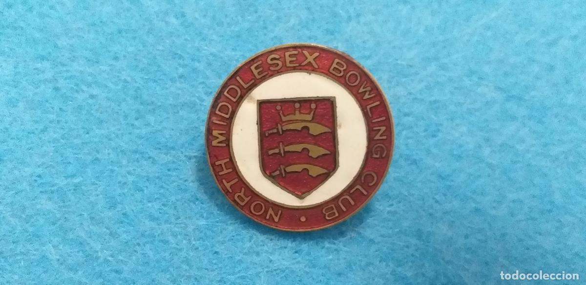 Pins de colecci&oacute;n: Pins. Pin ASOCIACI&Oacute;N DE CLUB DE BOWLING. CONDADO DE MIDDLESEX. INGLATERRA. INSIGNIA Alfiler. METAL.