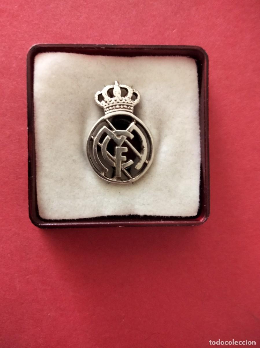 Pins de colecci&oacute;n: Insignia Real Madrid C.F.