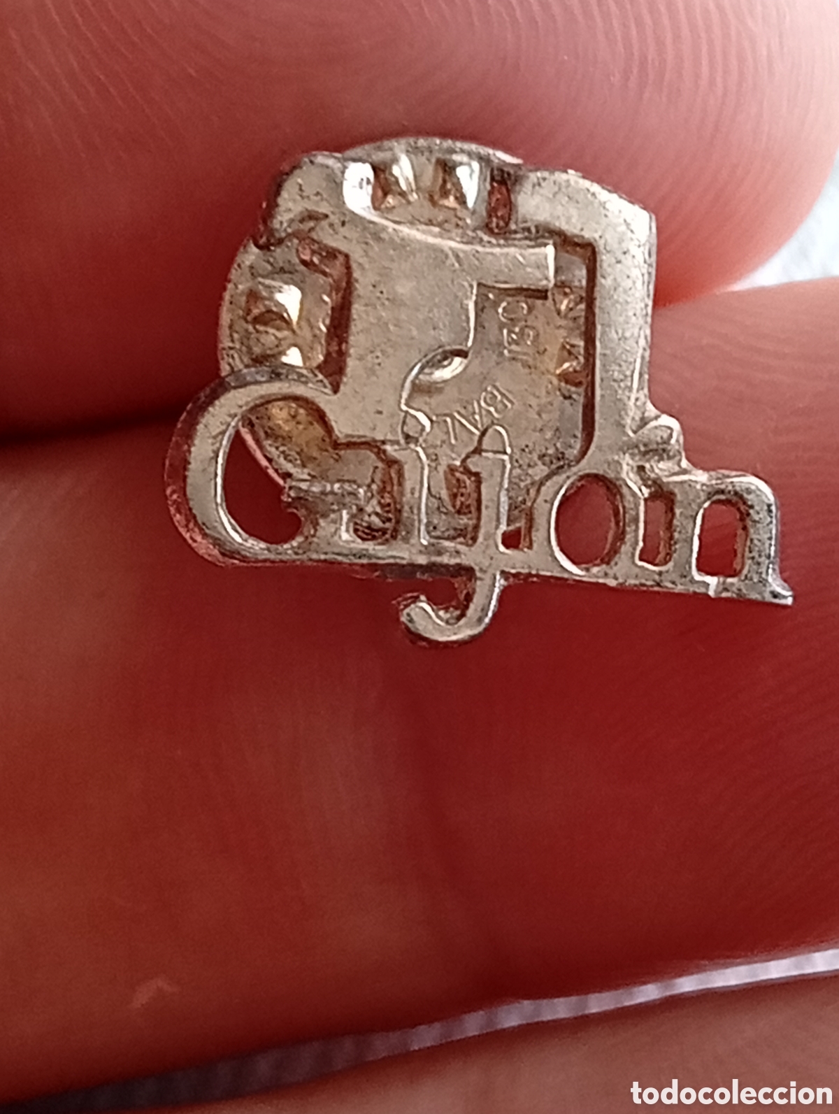 Pins de colecci&oacute;n: Pin Gij&oacute;n inscripci&oacute;n 925