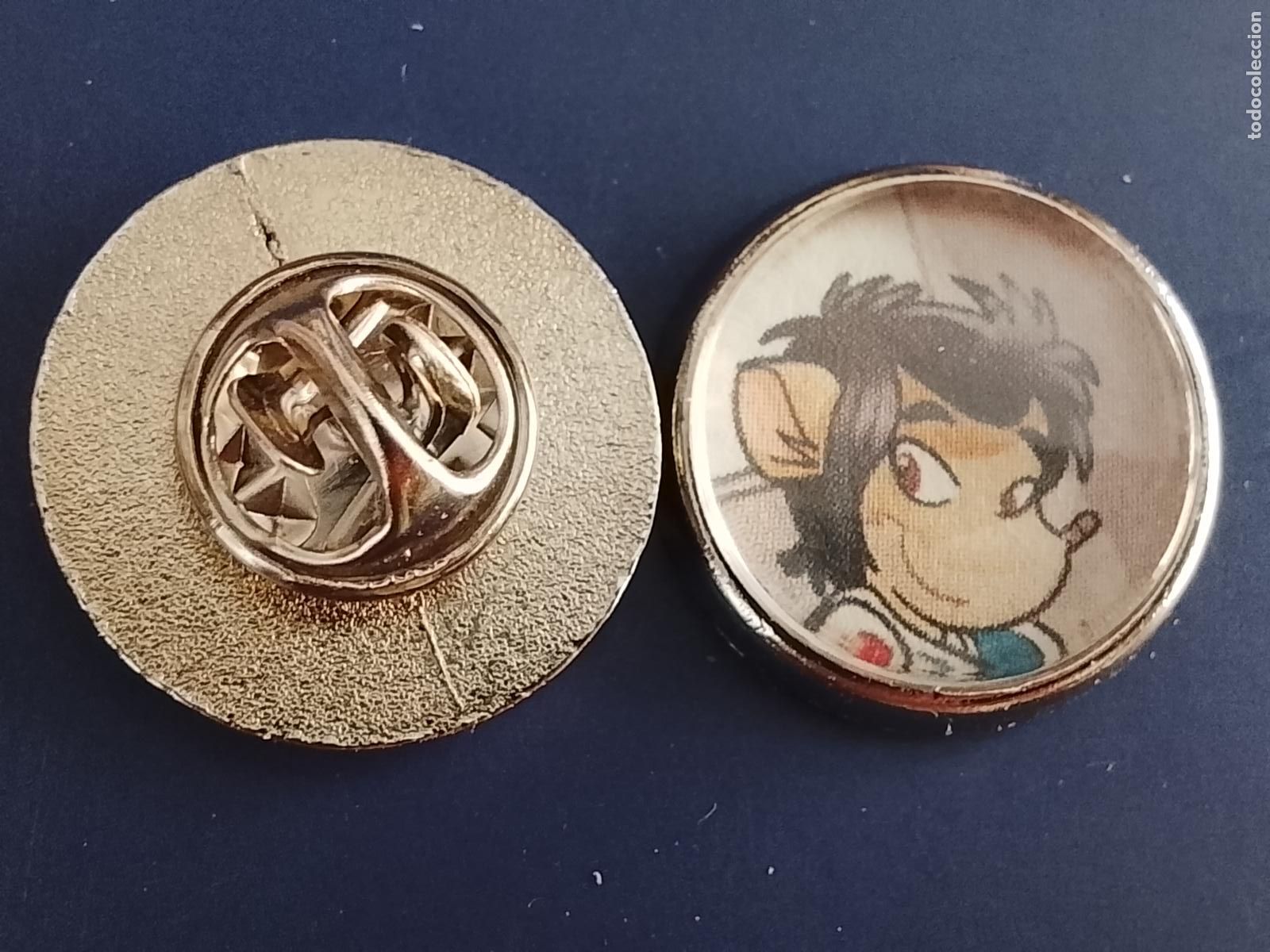 Pins de colecci&oacute;n: pin redondo metal - infantil dibujos animados c&oacute;mics Tea Stilton