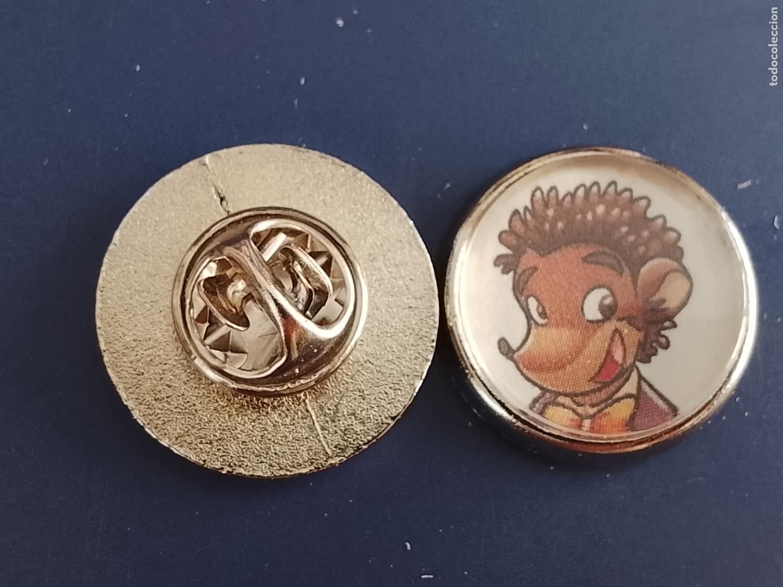 Pins de colecci&oacute;n: pin redondo metal - infantil dibujos animados c&oacute;mics Tea Stilton