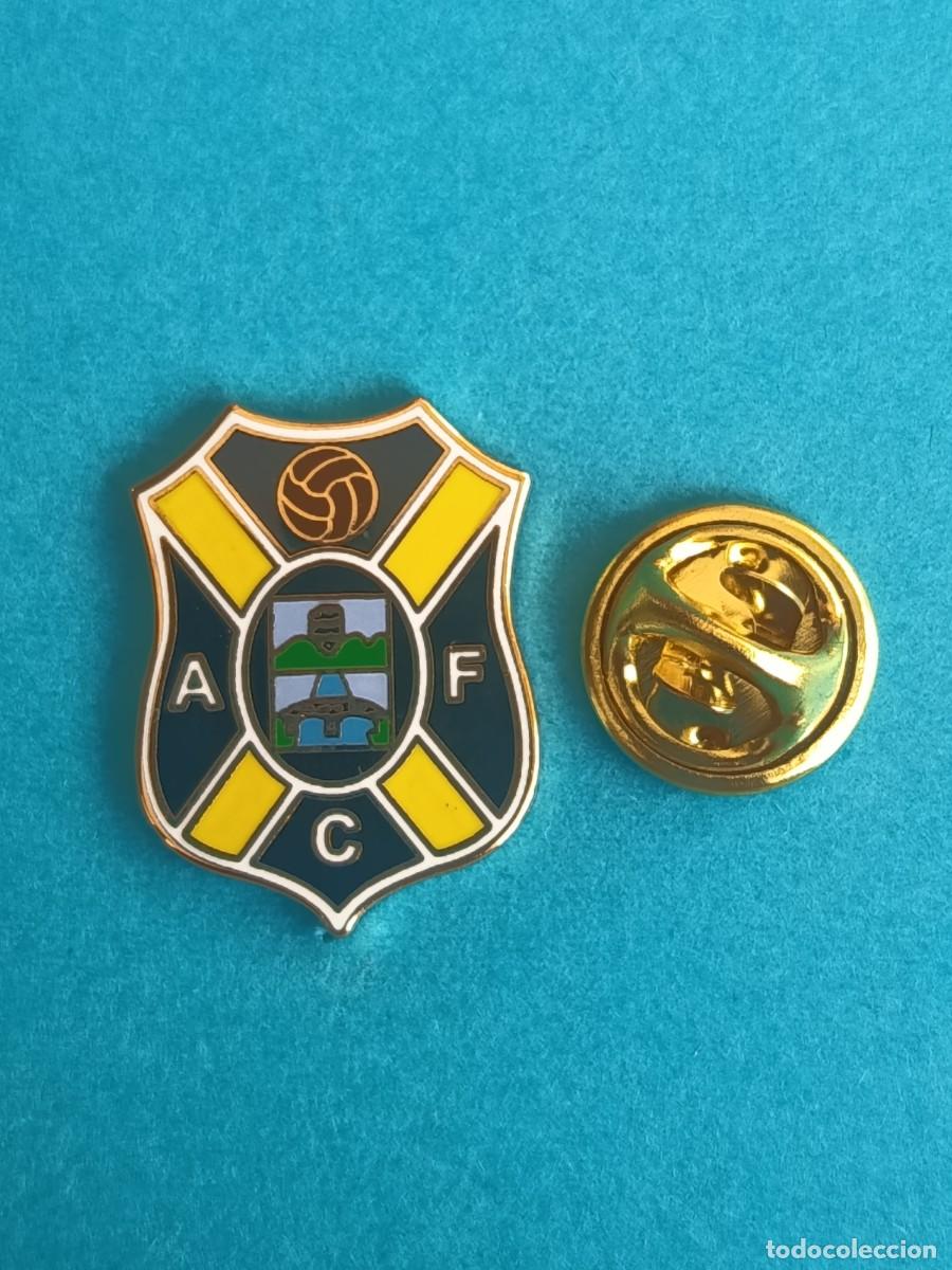 Pins de colecci&oacute;n: PIN FUTBOL - ESMALTE - ARCOS C.F. - ARCOS DEL JALON - SORIA - 130415