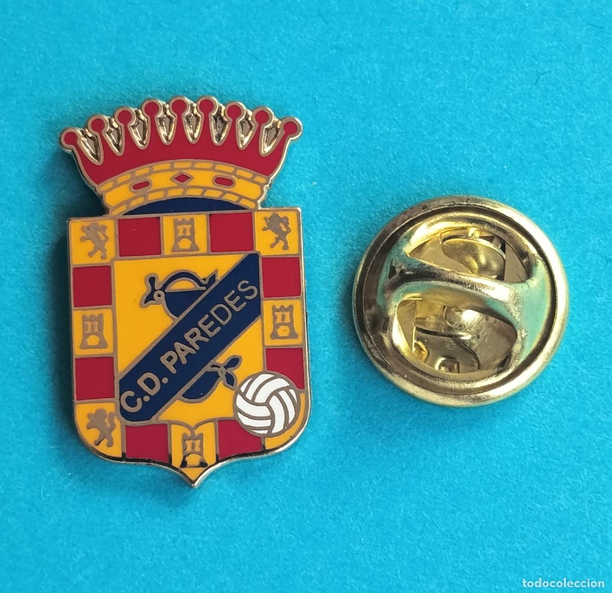 Pins de colecci&oacute;n: PIN FUTBOL - ESMALTE - C.D. PAREDES - PAREDES DE NAVA - PALENCIA - 130436
